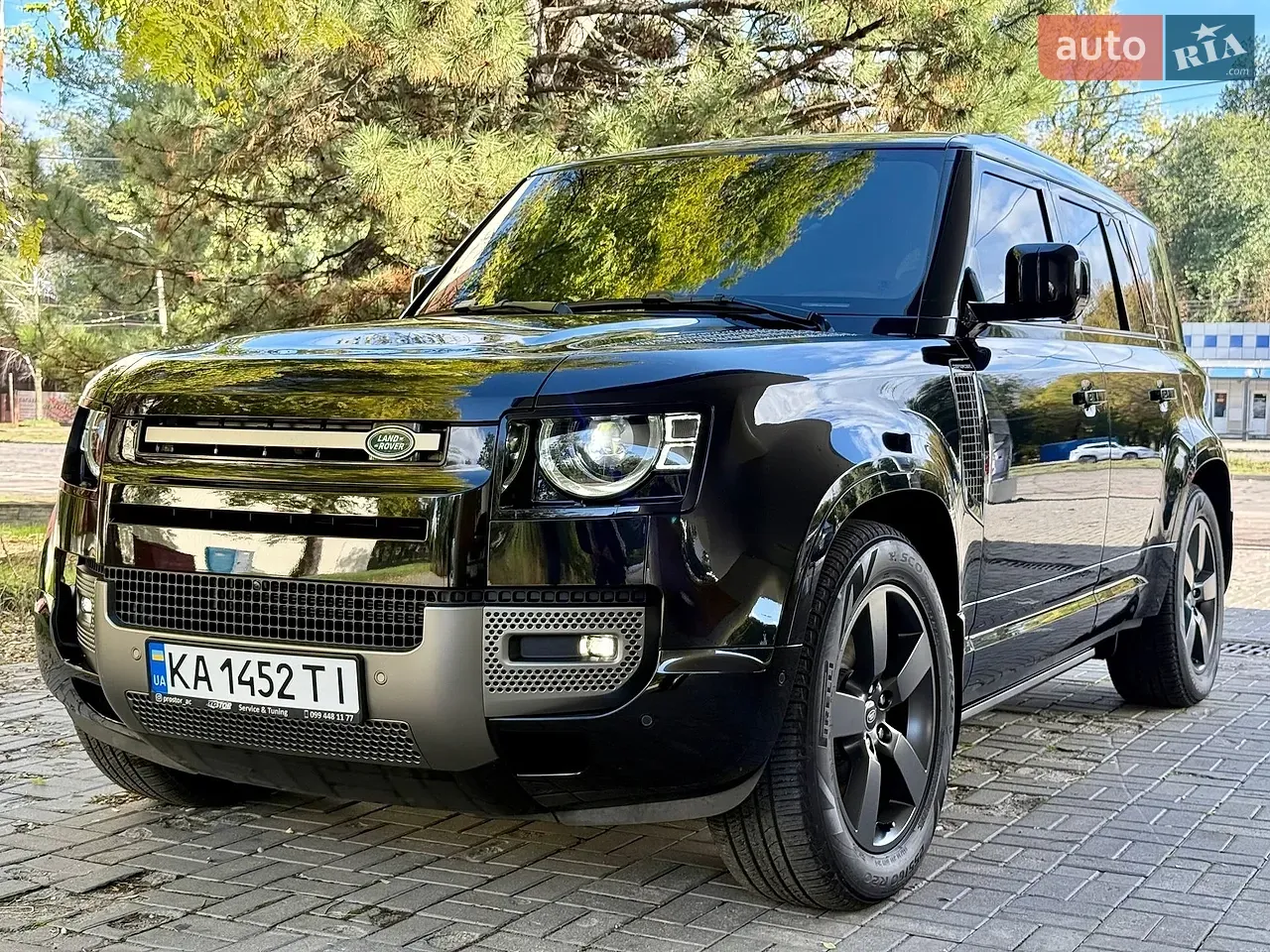 Land Rover Defender 2024 photo 4