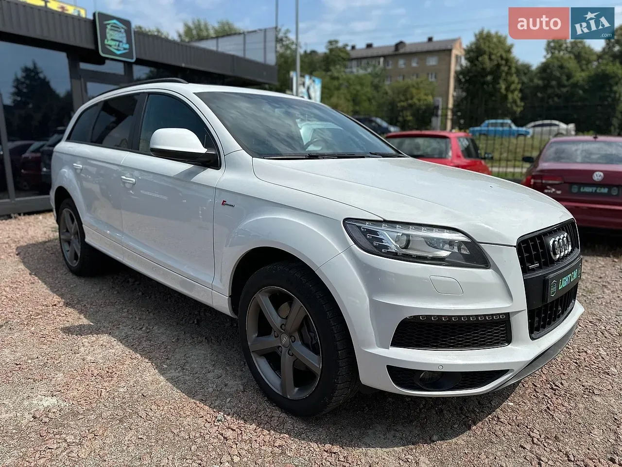Audi Q7 2015 photo 2