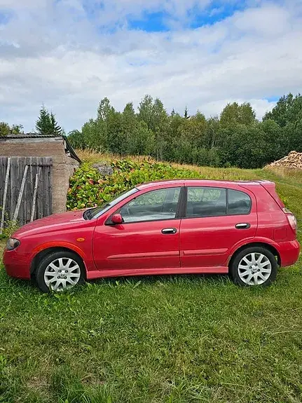Nissan Almera