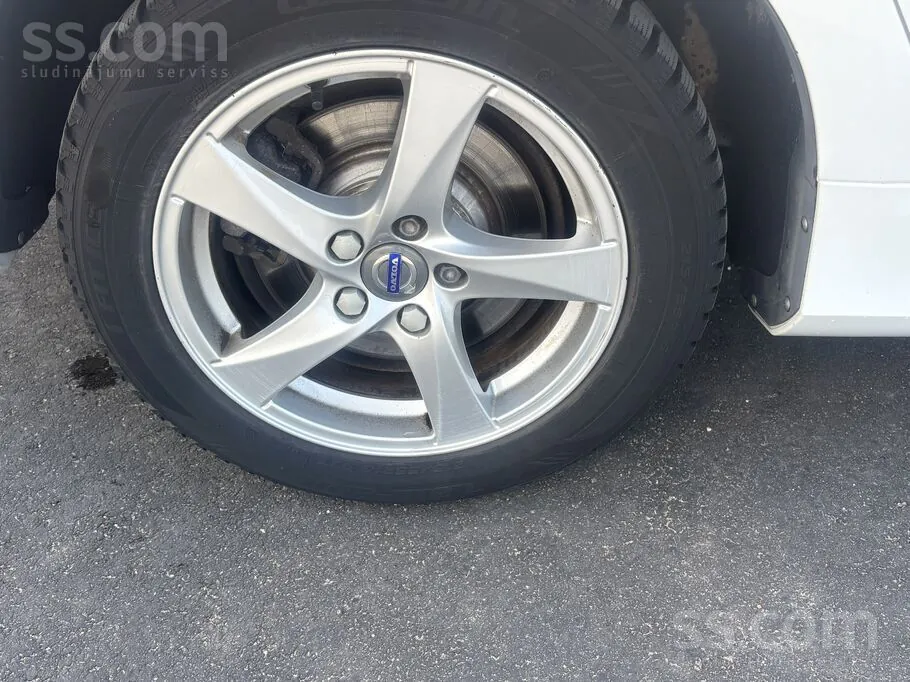 Volvo V60 2015 photo 5