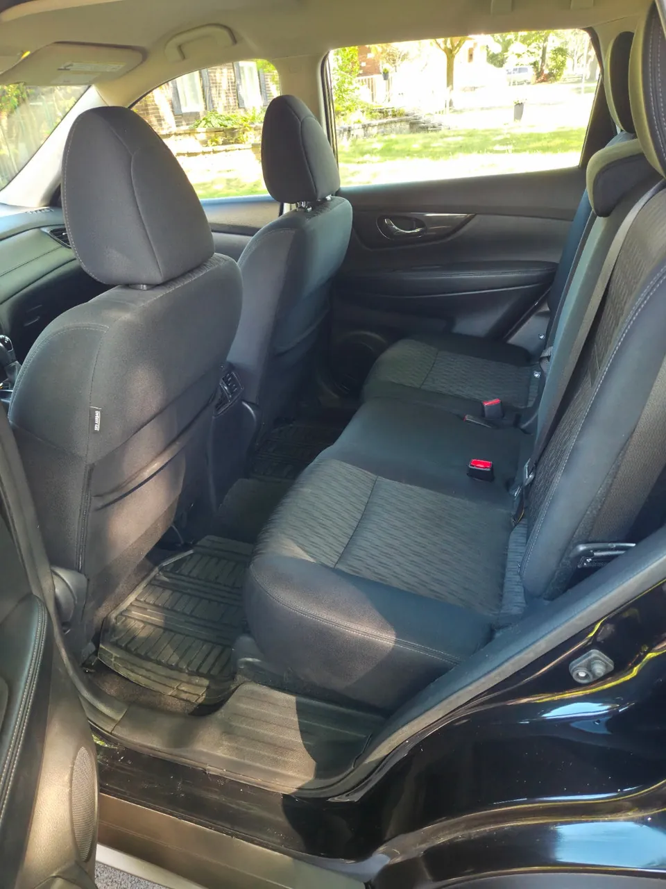 Nissan Rogue 2018 photo 2