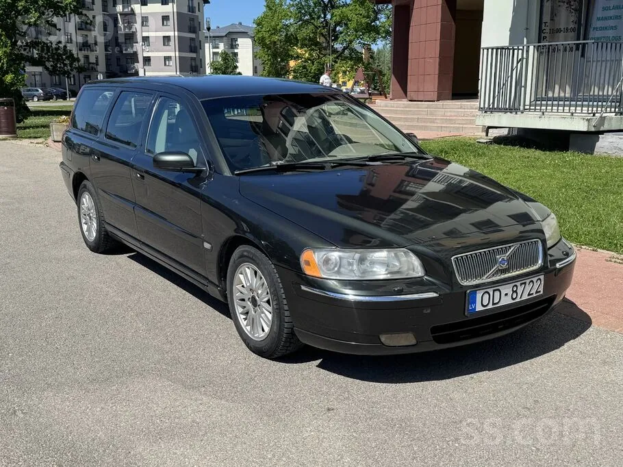 Volvo V70 2005 photo 2