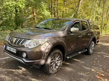 Mitsubishi L200 2017 photo 2