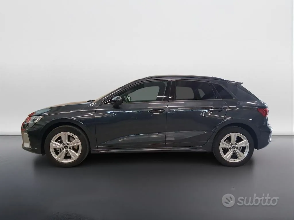 Audi A3 2024 photo 3