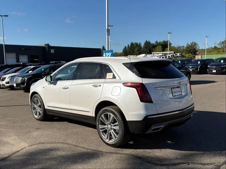 Cadillac Xt5 2026 photo 3