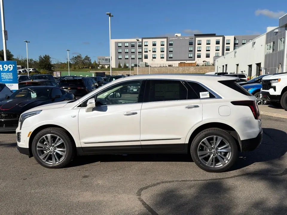 Cadillac Xt5 2026 photo 2