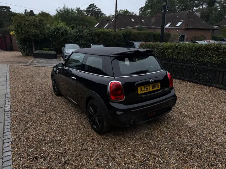 Mini Cooper 2017 photo 3