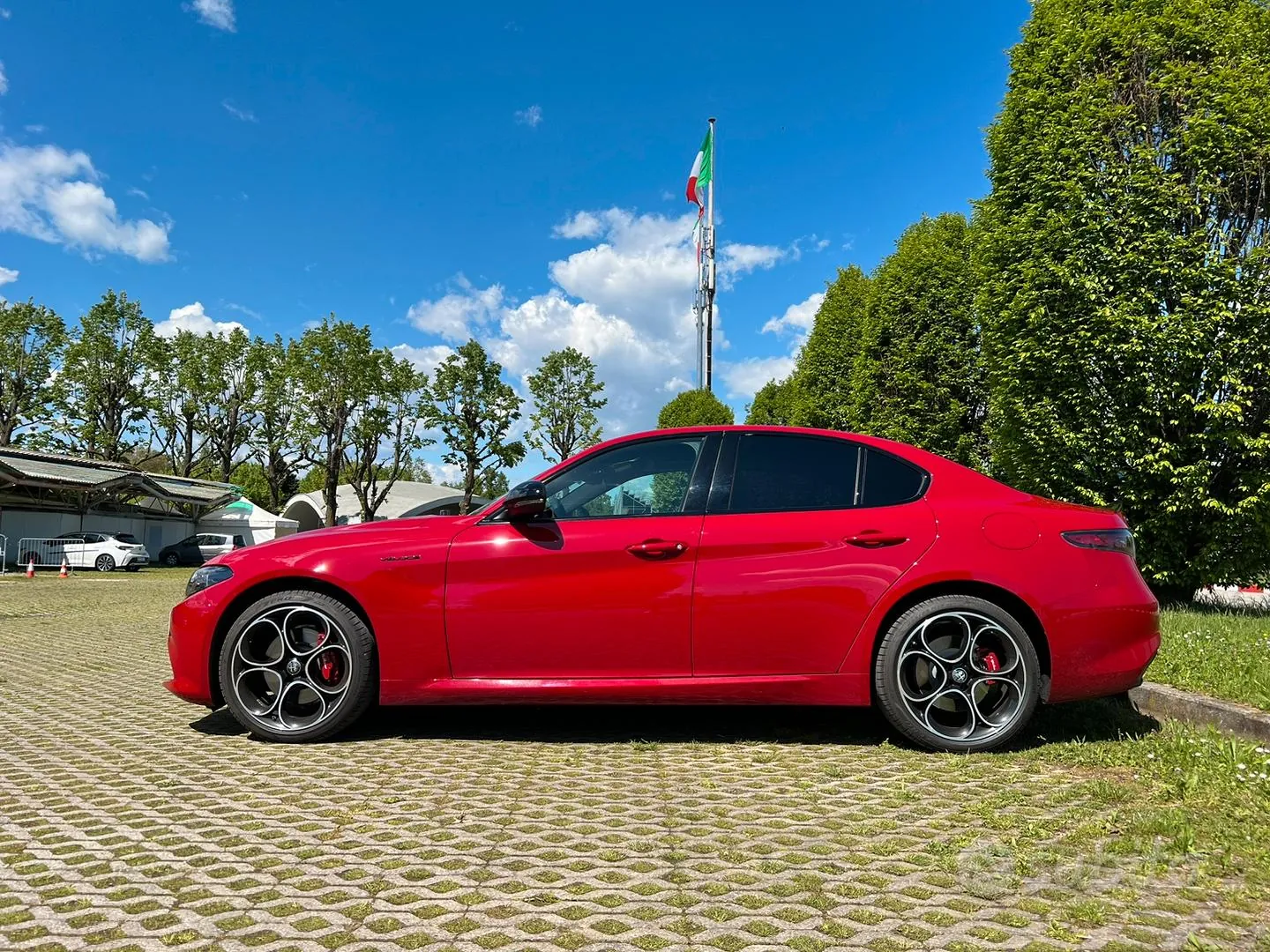 Alfa Romeo Giulia 2024 photo 3