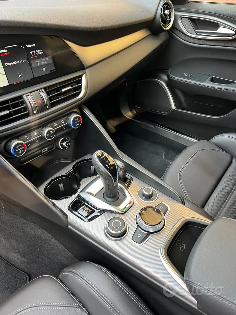 Alfa Romeo Giulia 2024 photo 5