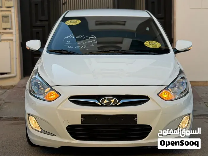 Hyundai Accent 2012 photo 3