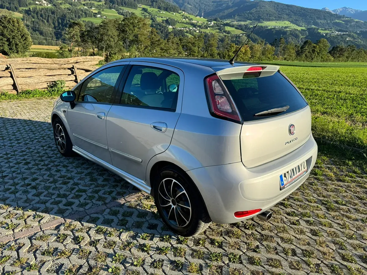 Fiat Punto 2014 photo 3
