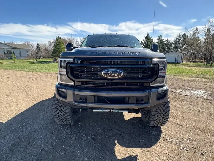 Ford F-350 Tremor 2022 photo 3