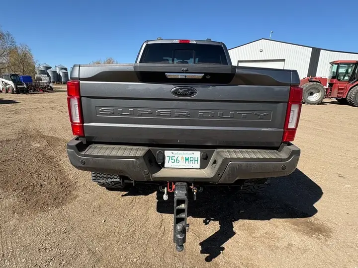 Ford F-350 Tremor 2022 photo 2