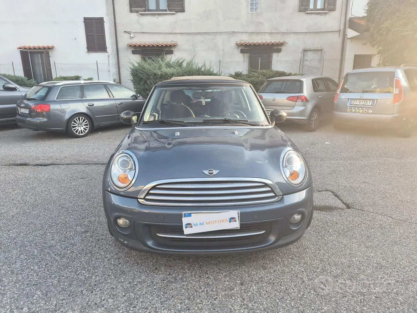 Mini Cooper 2011 photo 2