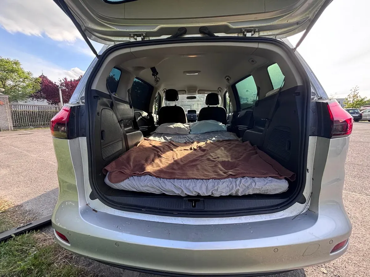 Opel Zafira Tourer 2015 photo 3