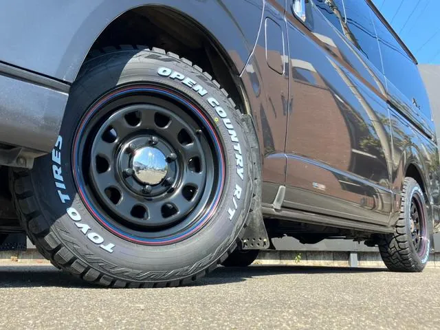 Toyota Hiace 2017 photo 2