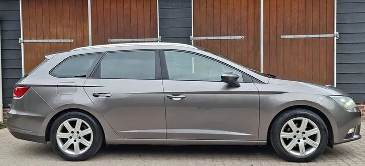 Seat Leon 2015 photo 2
