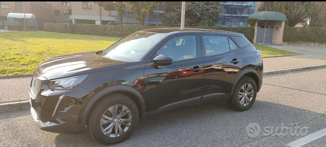 Peugeot 2008 2023 photo 2