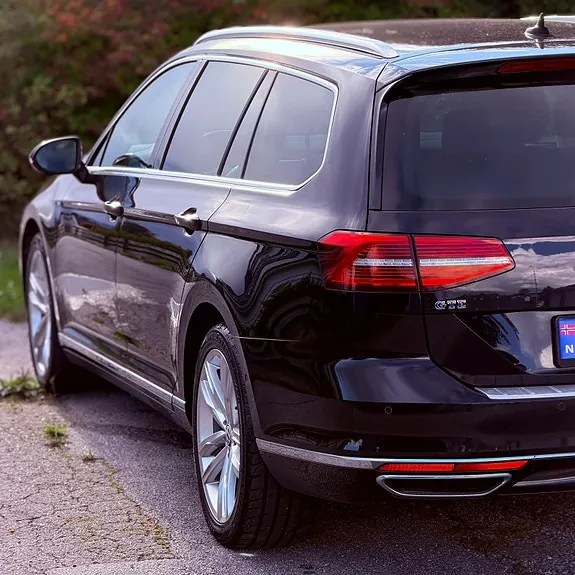 Volkswagen Passat 2018 photo 2