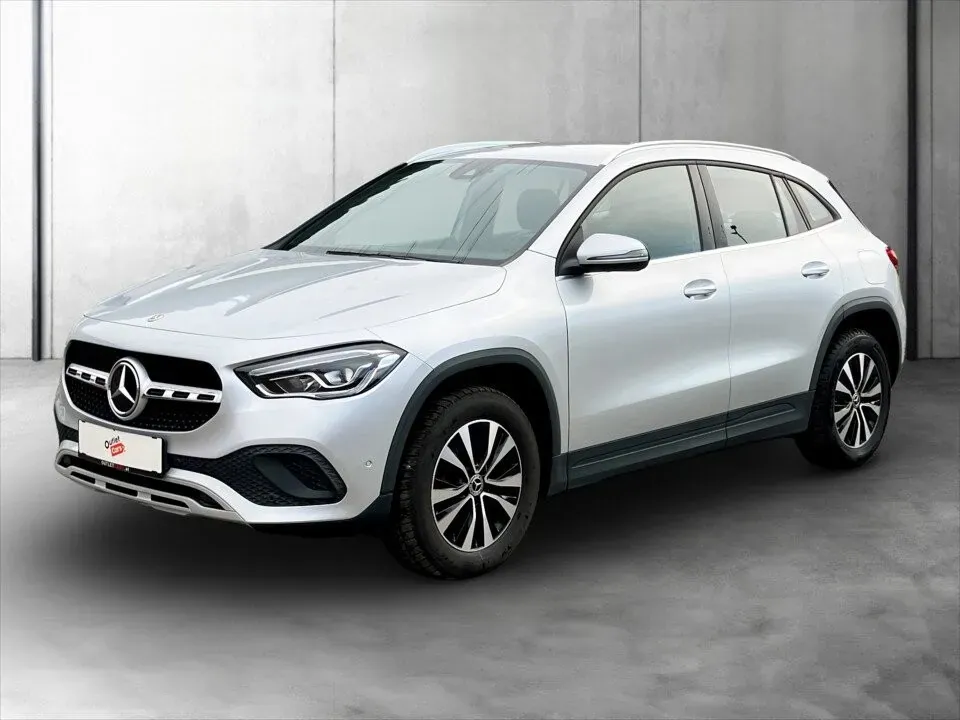 Mercedes-Benz Gla Class 2022 photo 2