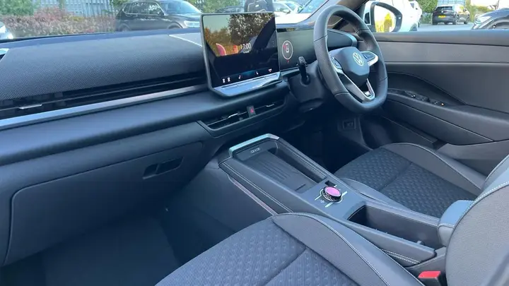 Volkswagen T-Roc 2026 photo 2