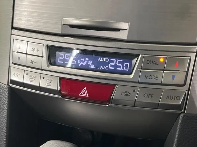 Suzuki Legacy Touring Wagon 2009 photo 3