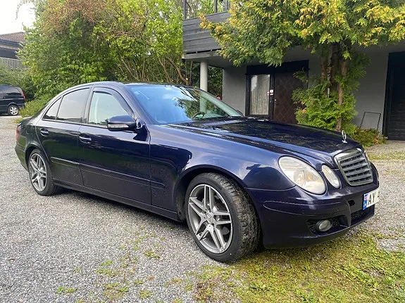 Mercedes-Benz E200 D 2007 photo 3