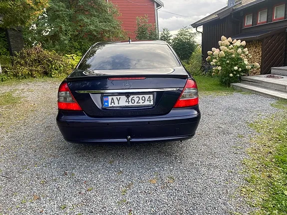 Mercedes-Benz E200 D 2007 photo 5