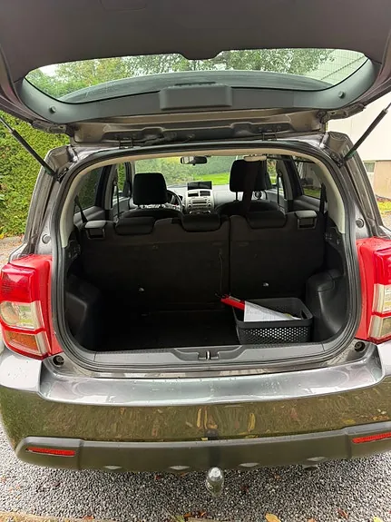 Toyota Urban Cruiser 2011 photo 4