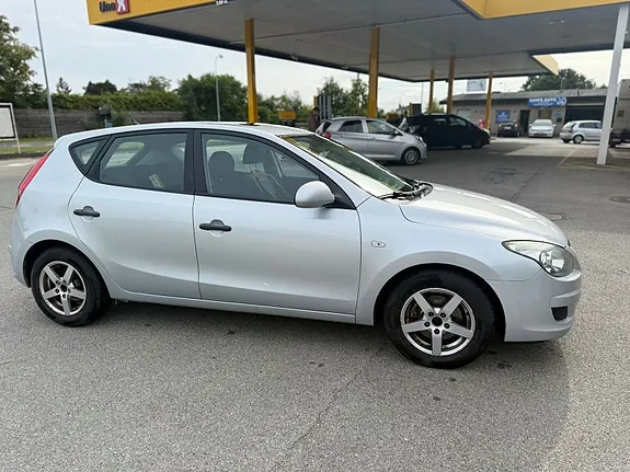 Hyundai I30 2009 photo 2