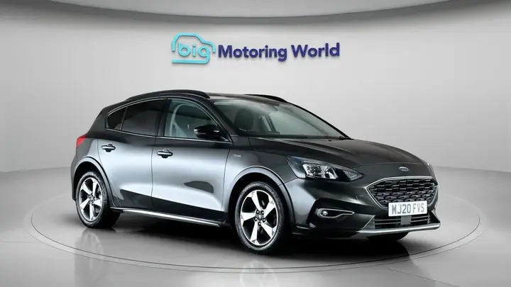 Ford Focus 2020 photo 2