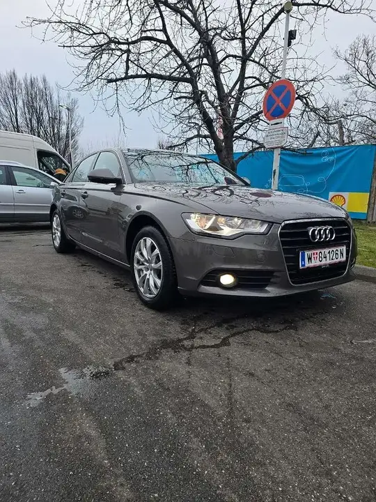 Audi A6 2011 photo 2