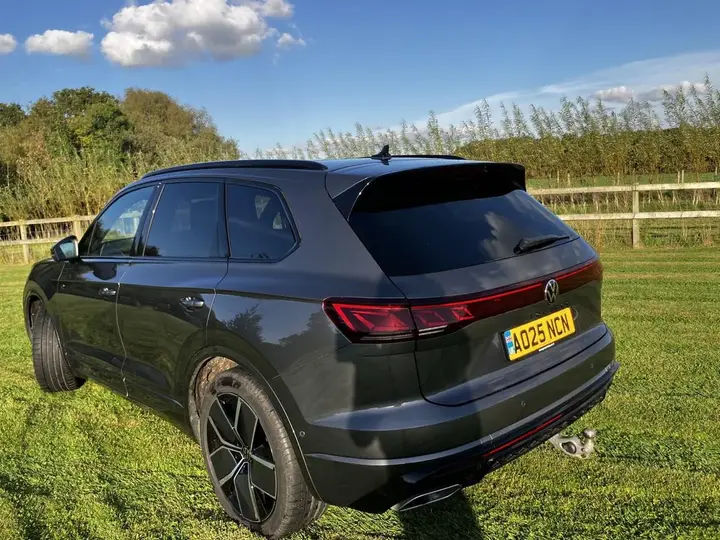 Volkswagen Touareg 2025 photo 4