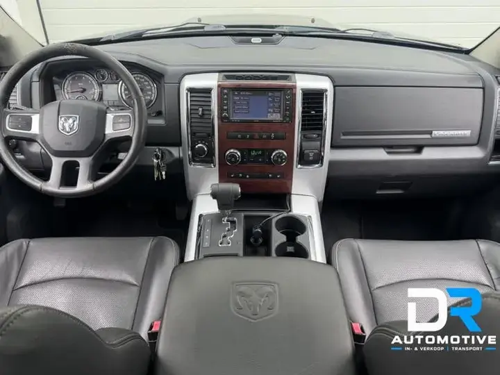 Dodge Ram 1500 2011 photo 3