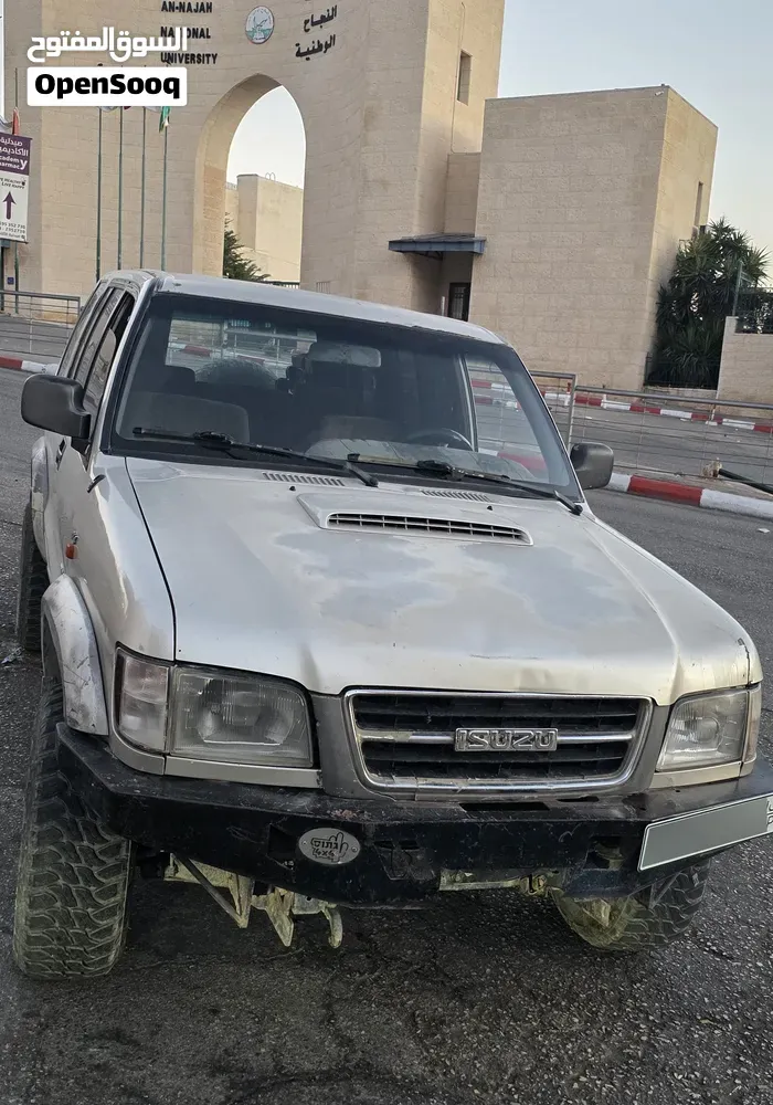 Isuzu Trooper