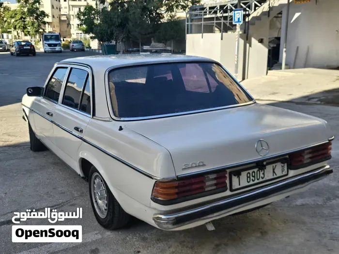 Mercedes-Benz 1982 1982 photo 4