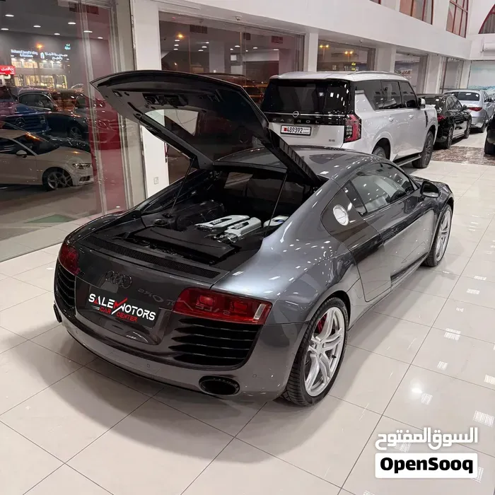 Audi R8 2009 photo 2