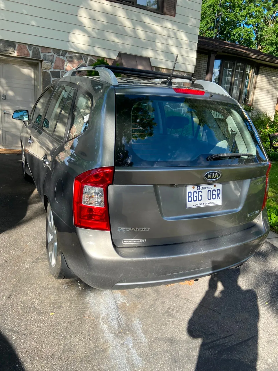 Kia Rondo 2011 photo 2