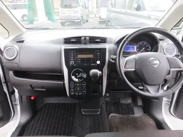 Nissan Dayz 2015 photo 2