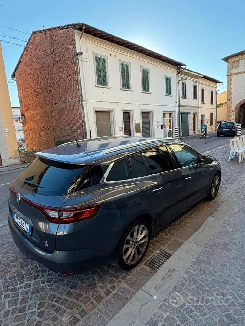 Renault Megane 2017 photo 2