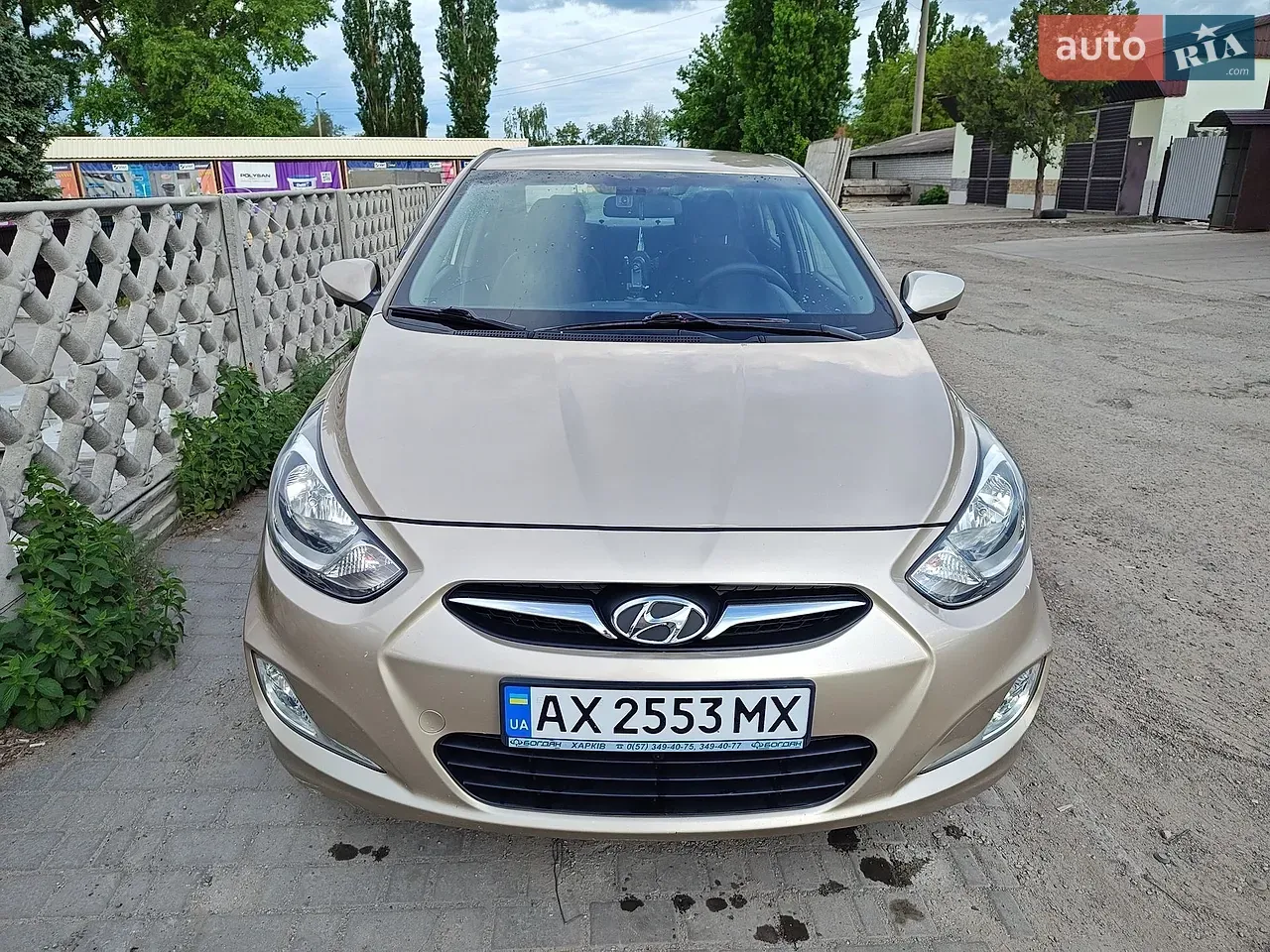 Hyundai Accent 2012 photo 5