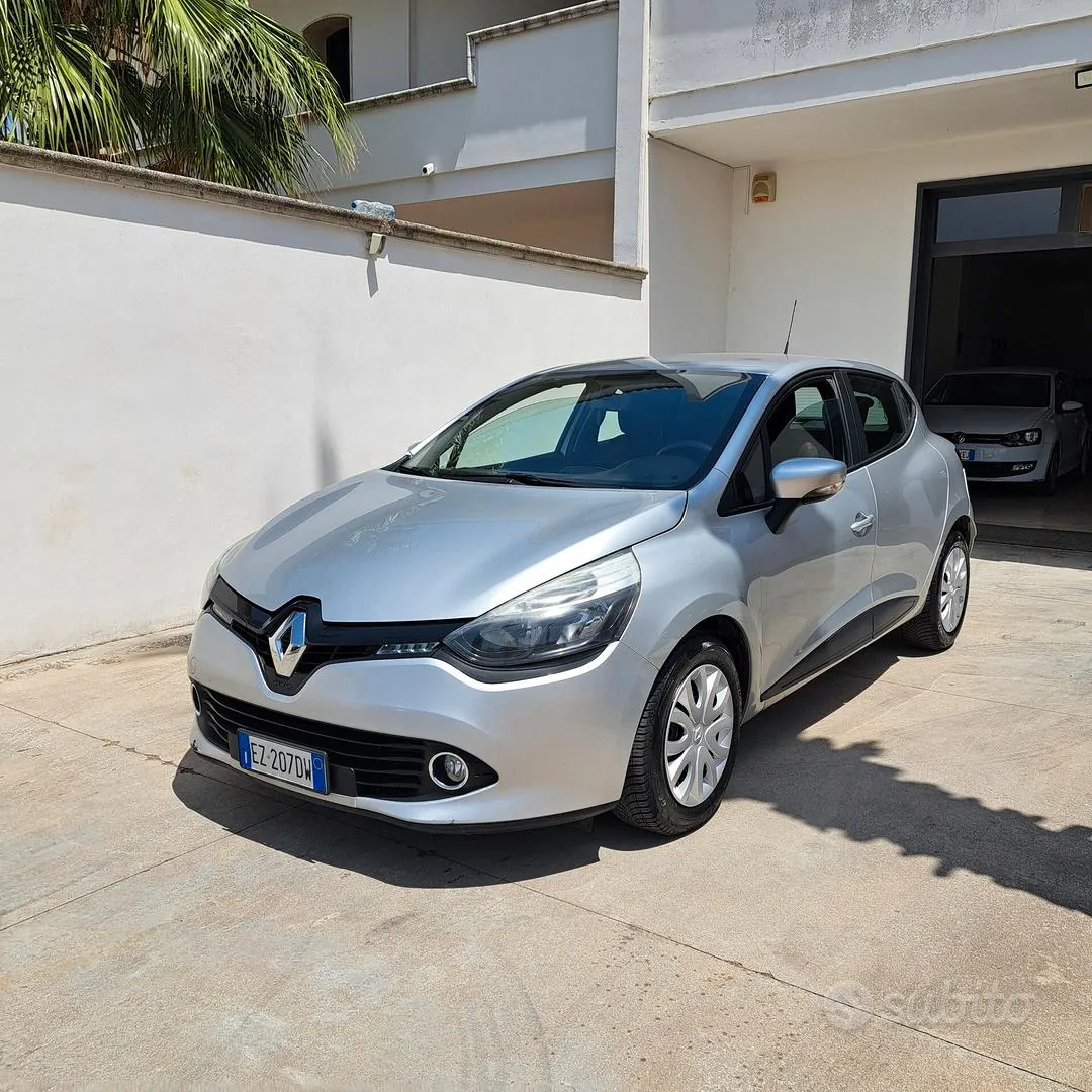 Renault Clio 2015 photo 2