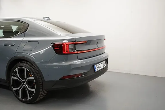 Polestar 2 2023 photo 3