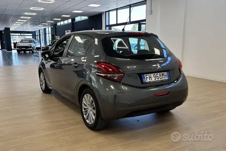 Peugeot 208 2017 photo 5