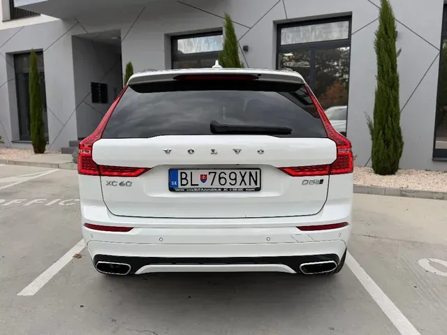 Volvo Xc60 2018 photo 4