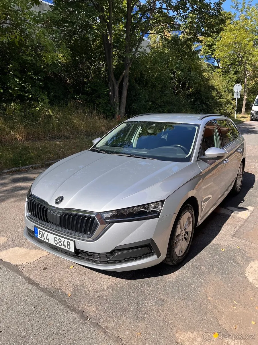 Skoda Octavia 2021 photo 2