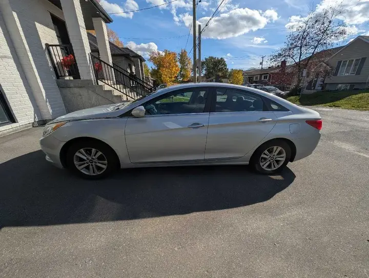 Hyundai Sonata 2012 photo 3