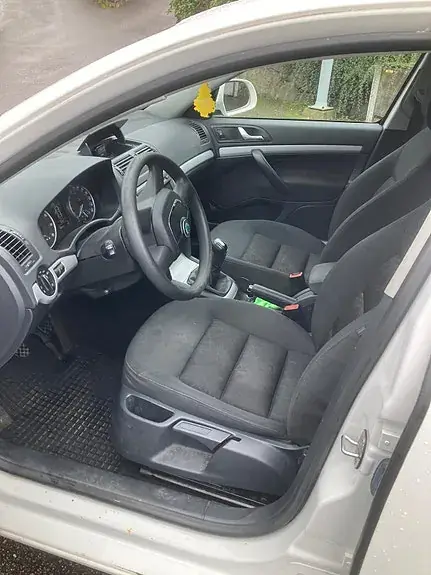 Skoda Octavia 2012 photo 4