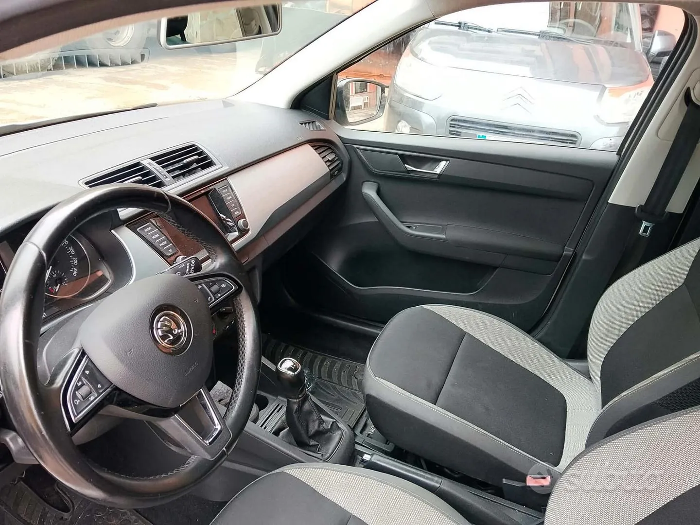 Skoda Fabia 2017 photo 5