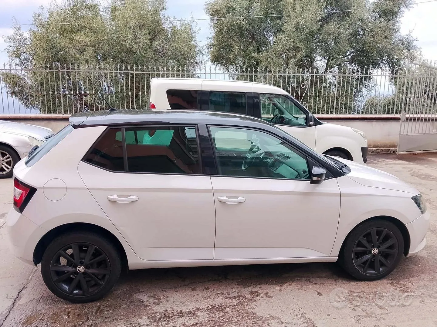 Skoda Fabia 2017 photo 2